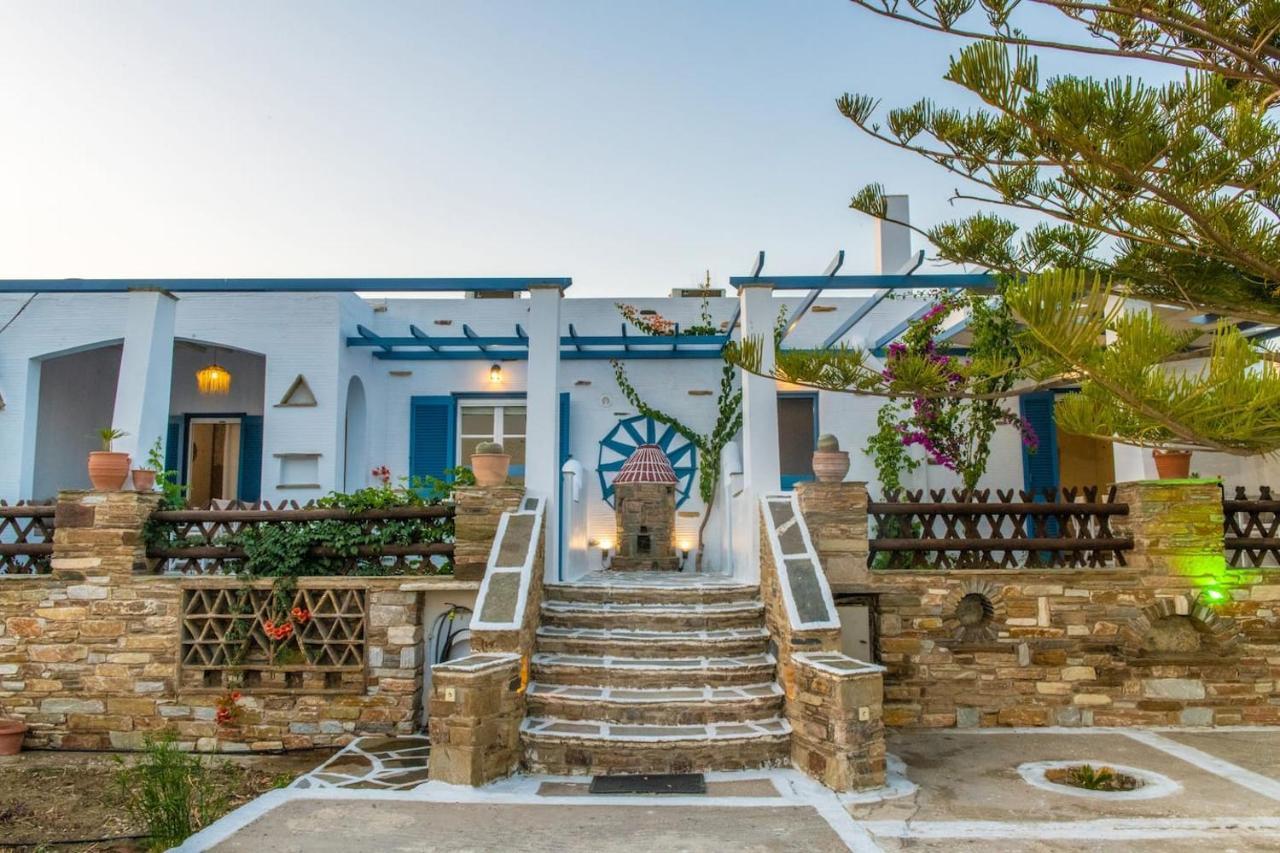 Апартаменти Θἔρως Tinos Екстер'єр фото